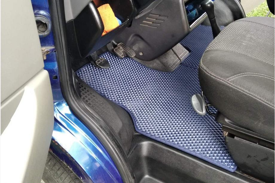 Volkswagen T4 Caravelle/Multivan 1990–2003 EVA Fußmatten (Blau) Image