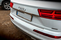 Audi Q7 2015–2026 Chromleiste über dem Kennzeichen (Edelstahl) Foto 3