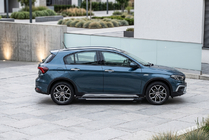 Fiat Tipo Cross 2021- Seitenschweller RedLine (2 Stk., Aluminium) Foto 1