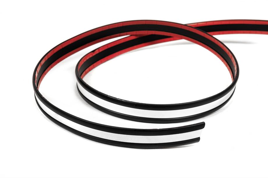 Schwarze Türschutzleiste mit Chromstreifen Meterware sal16a (1 Meter, 27 mm) Image