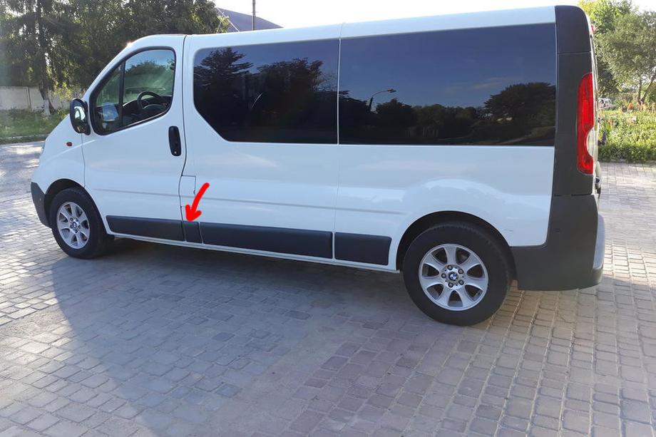 Renault Trafic 2001–2015 Original Türschutzleiste gebraucht (L2) Image