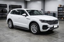Volkswagen Touareg 2018- Seitenschweller Tayga Black (2 Stk., Aluminium) Foto 1