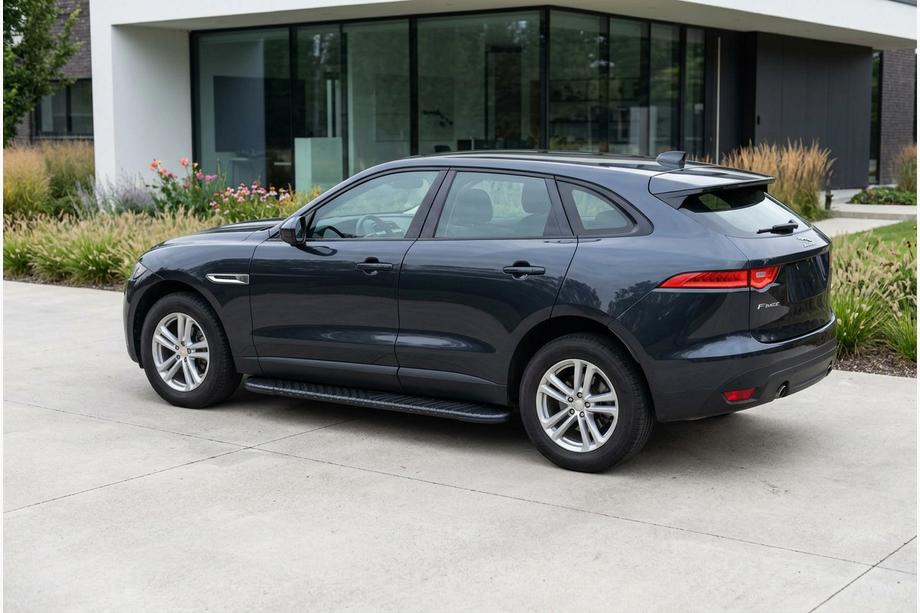 Jaguar F-PACE 2016- Seitenschweller Bosphorus Black (2 Stk., Aluminium) Image