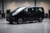 Hyundai Staria 2021- Seitenschweller RedLine V1 (2 Stk., Aluminium) Foto 1
