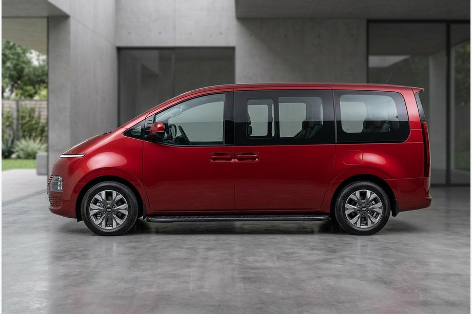 Hyundai Staria 2021- Seitenschweller Bosphorus Black (2 Stk., Aluminium) Image