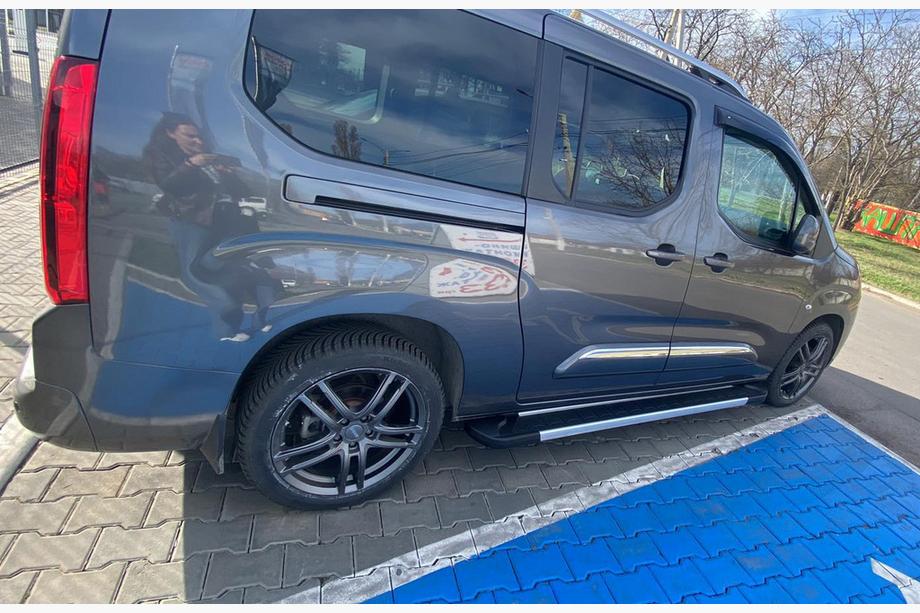 Toyota Proace City 2016- Seitenschweller RedLine V1 (2 Stk., Aluminium) Kurzer Radstand Foto 4