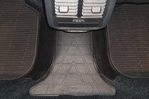 Volkswagen Passat B8 2015-2023 Hintere Mittelmatte USA (Stingray Premium) Foto 1