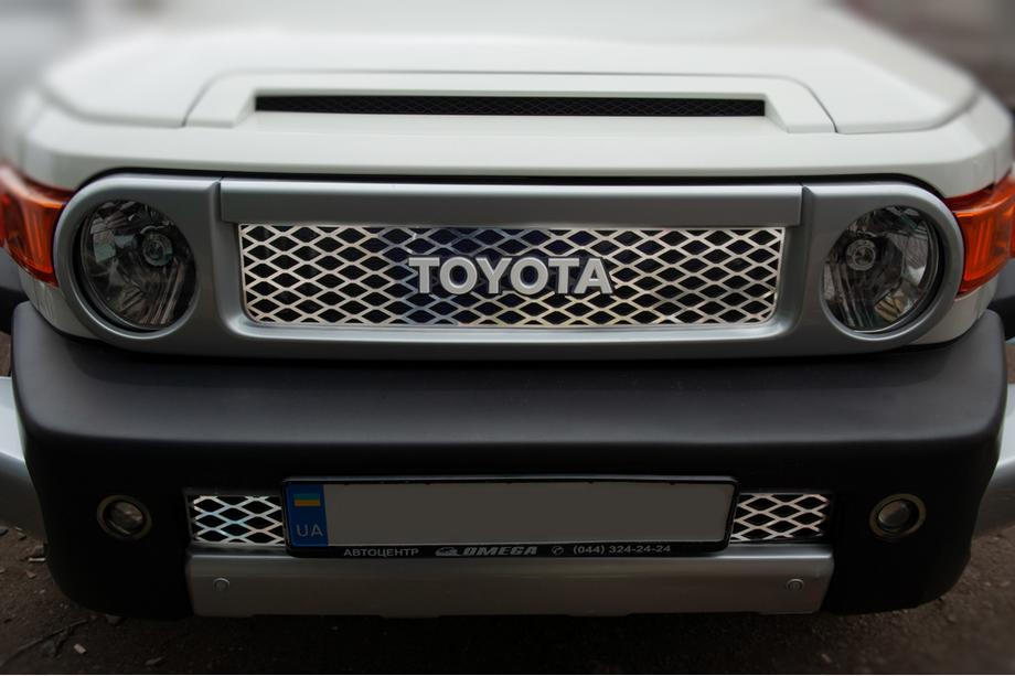 Toyota FJ Cruiser 2006-2022 Chrom Abdeckungen für Kühlergrill (Edelstahl) Foto 1