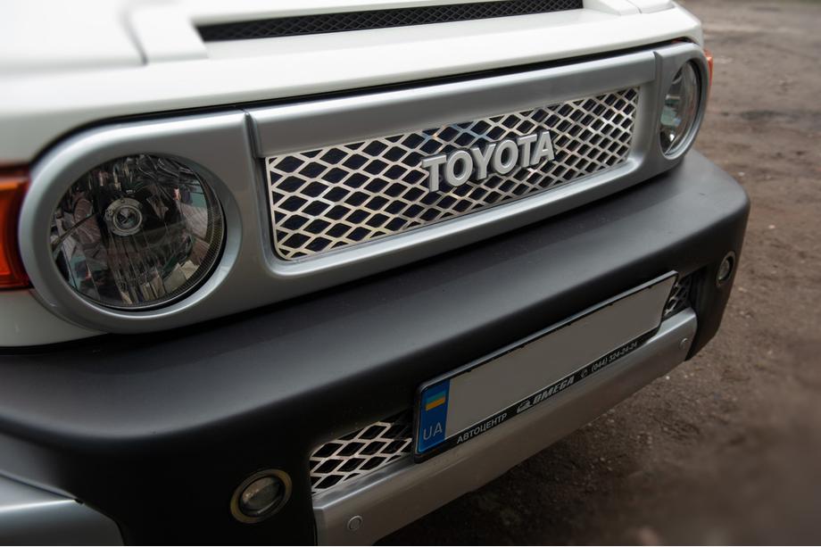 Toyota FJ Cruiser 2006-2022 Chrom Abdeckungen für Kühlergrill (Edelstahl) Foto 5
